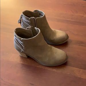 Roxy Booties